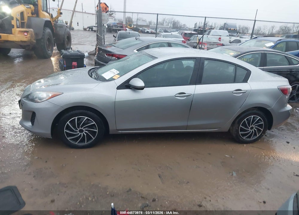 2013 MAZDA 3 I SPORT VIN: JM1BL1UP6D1753979