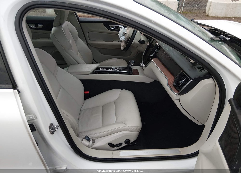 2020 VOLVO S60 T6 MOMENTUM VIN: 7JRA22TK3LG038486