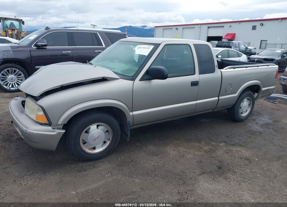 2002 GMC SONOMA SLS VIN: 1GTCS19W128153351