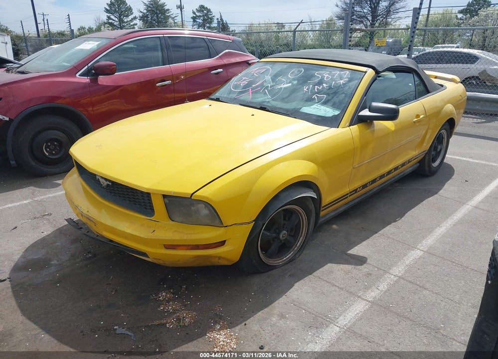 2005 FORD MUSTANG VIN: 1ZVFT84N455215877