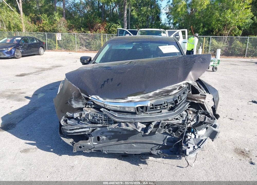 2017 HONDA ACCORD EX-L V6 VIN: 1HGCR3F8XHA023827