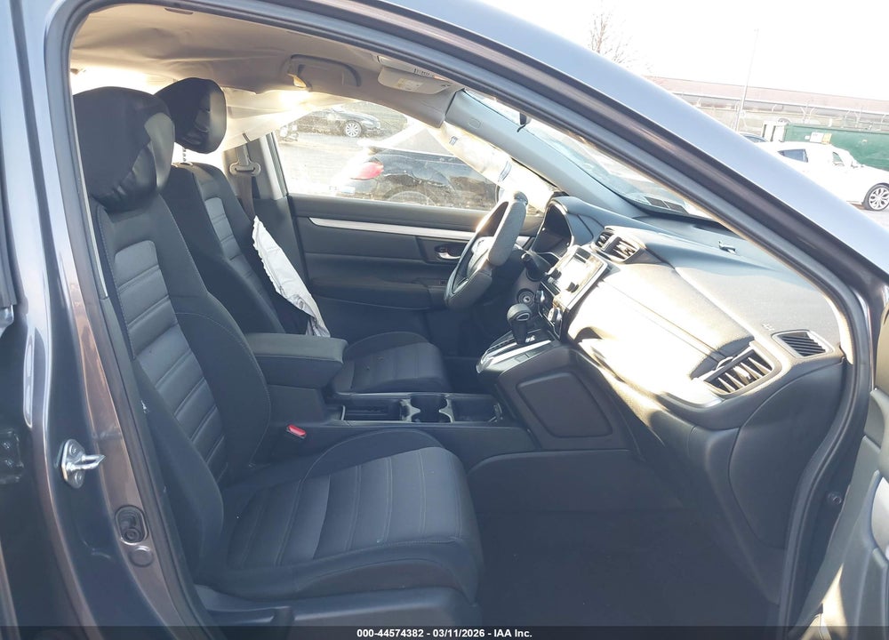 2019 HONDA CR-V LX VIN: 2HKRW6H31KH201192