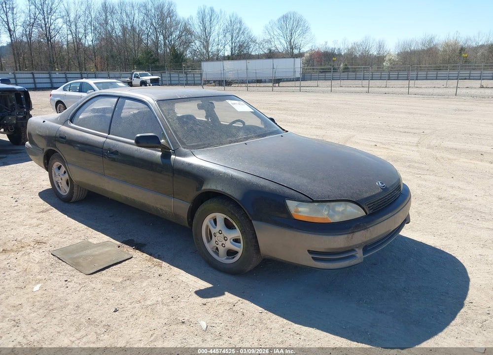 1993 LEXUS ES 300 VIN: JT8VK13T3P0177680