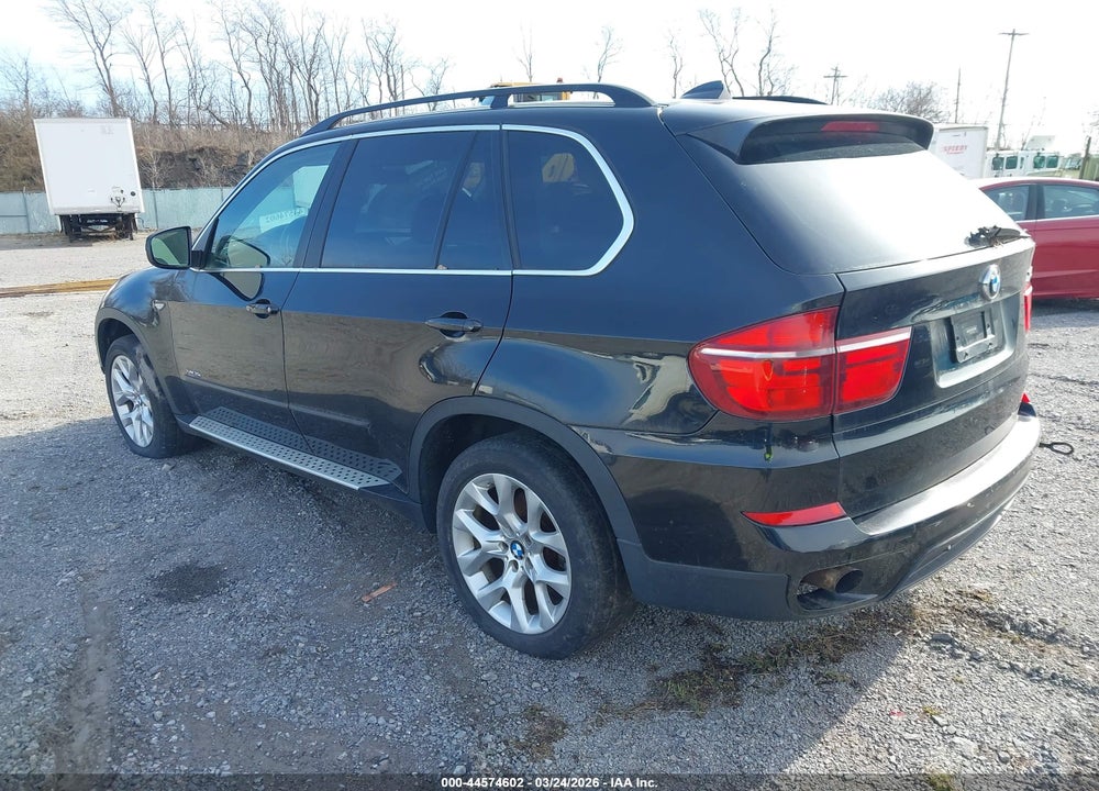 2013 BMW X5 XDRIVE35I/XDRIVE35I PREMIUM/XDRIVE35I SPORT ACTIVITY VIN: 5UXZV4C54D0E02845