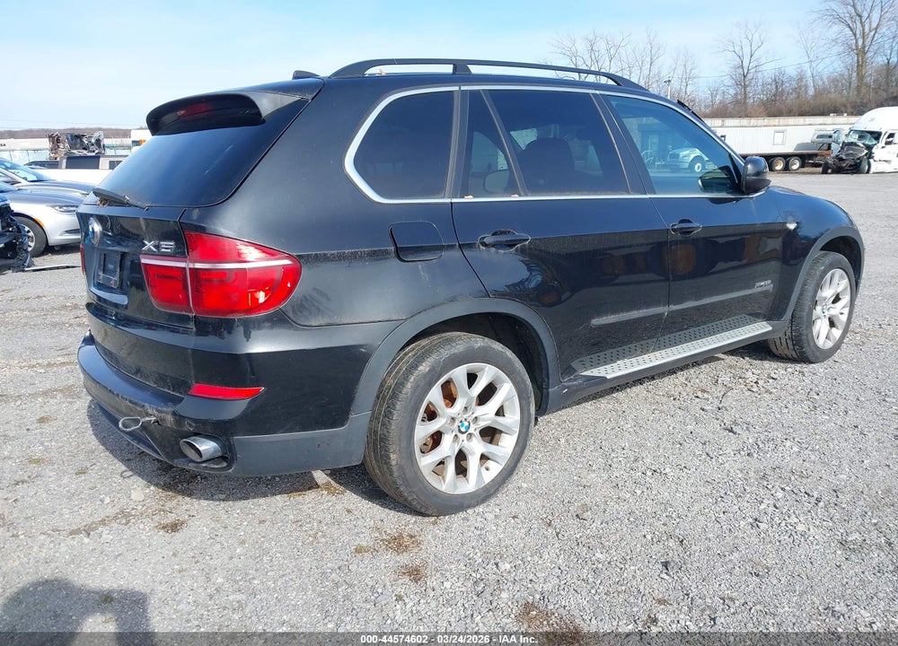 2013 BMW X5 XDRIVE35I/XDRIVE35I PREMIUM/XDRIVE35I SPORT ACTIVITY VIN: 5UXZV4C54D0E02845
