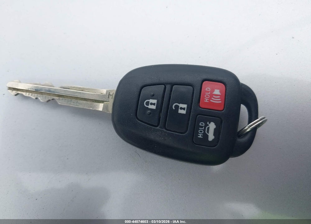 2016 TOYOTA COROLLA LE VIN: 5YFBURHE4GP408289