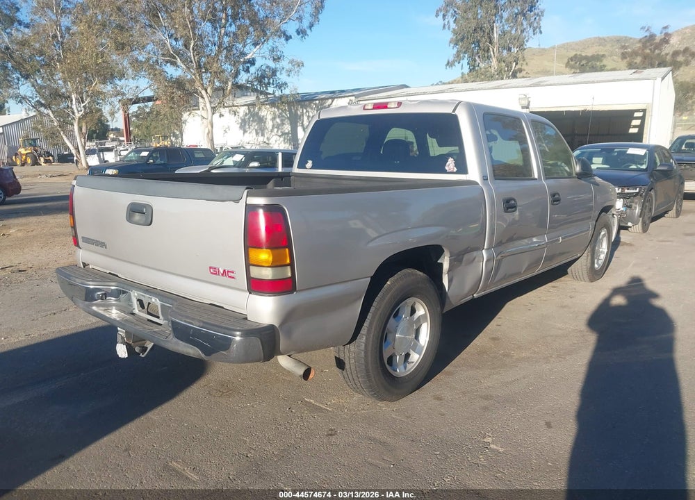 2005 GMC SIERRA 1500 SLT VIN: 2GTEC13T351114739