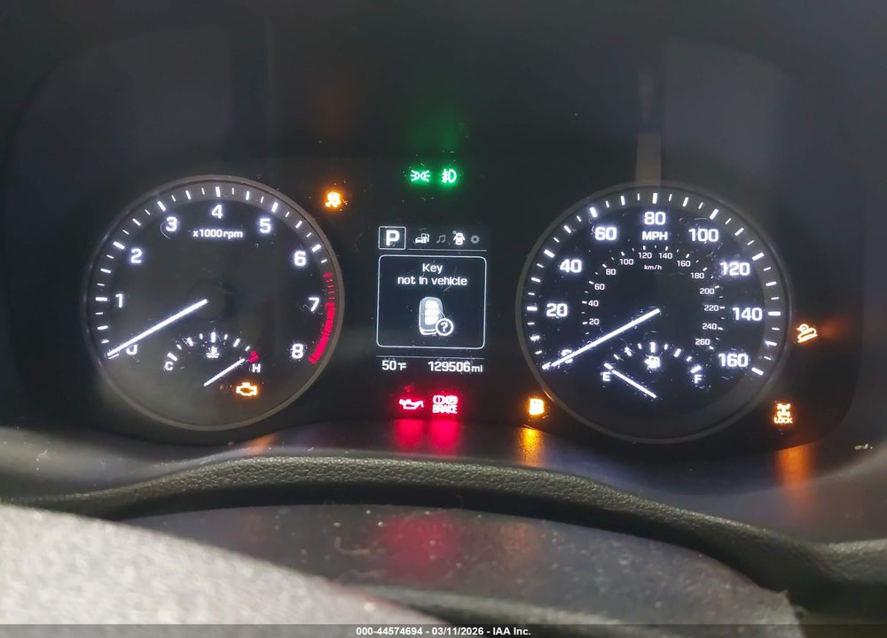 2016 HYUNDAI TUCSON SPORT VIN: KM8J3CA22GU033108