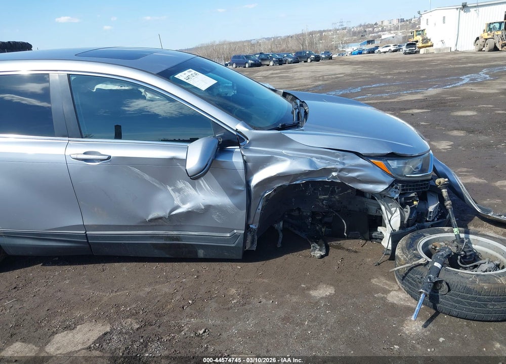 2018 HONDA CR-V EX VIN: 7FARW1H55JE042750