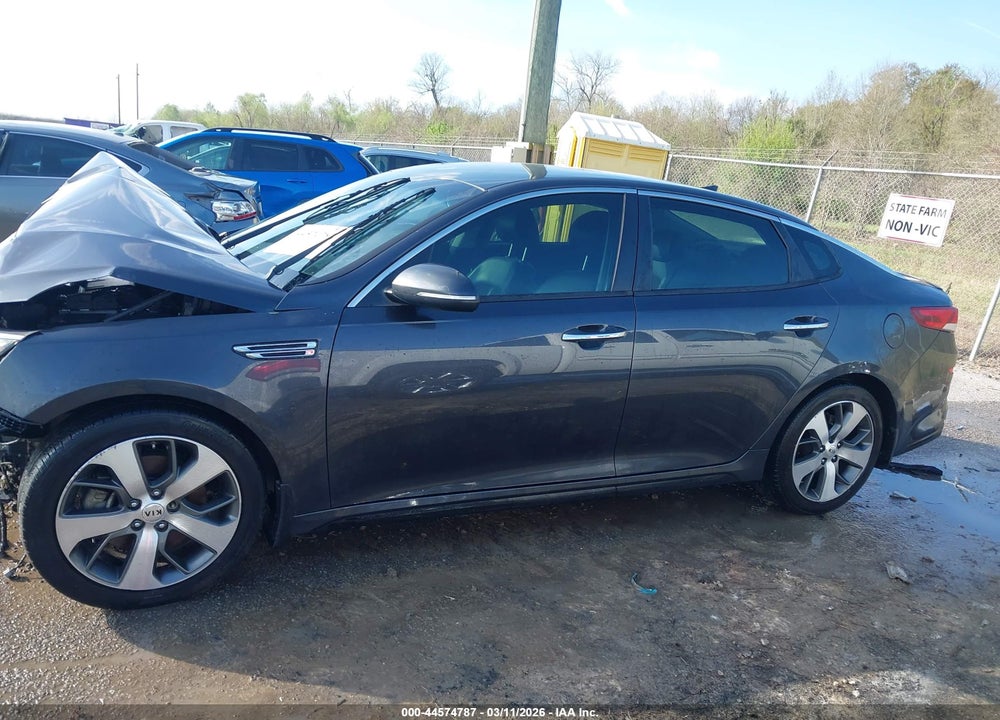 2019 KIA OPTIMA S VIN: 5XXGT4L36KG318726