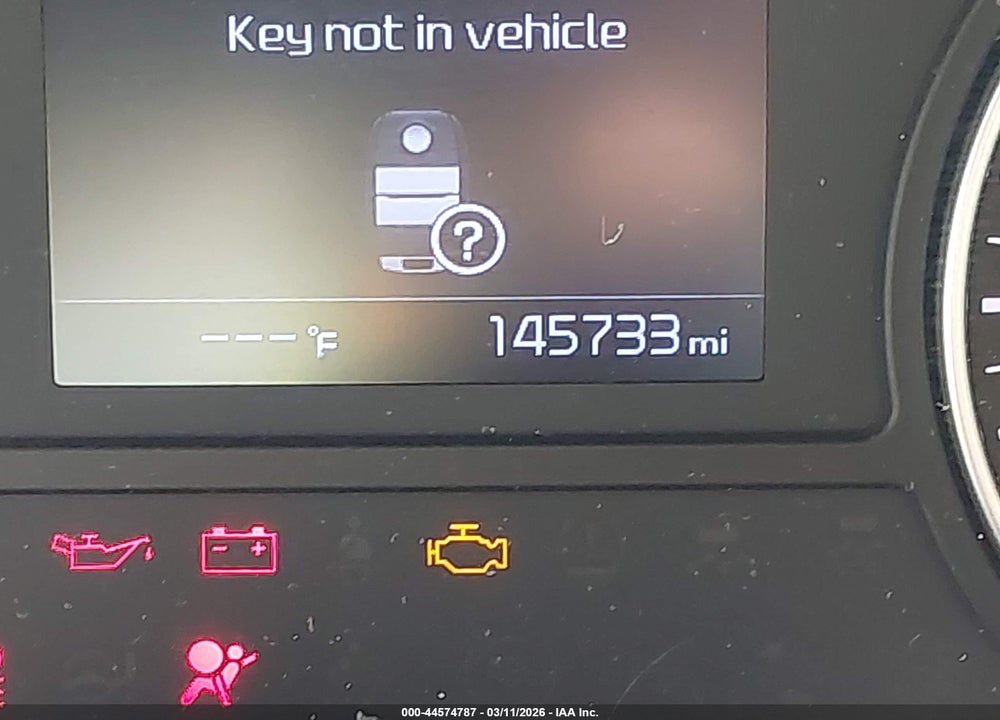 2019 KIA OPTIMA S VIN: 5XXGT4L36KG318726