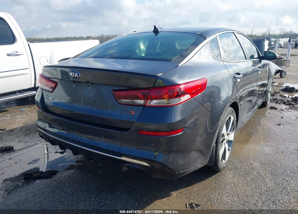 2019 KIA OPTIMA S VIN: 5XXGT4L36KG318726