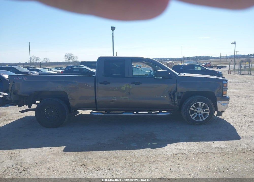 2014 CHEVROLET SILVERADO 1500 1LT VIN: 1GCVKREC4EZ412898