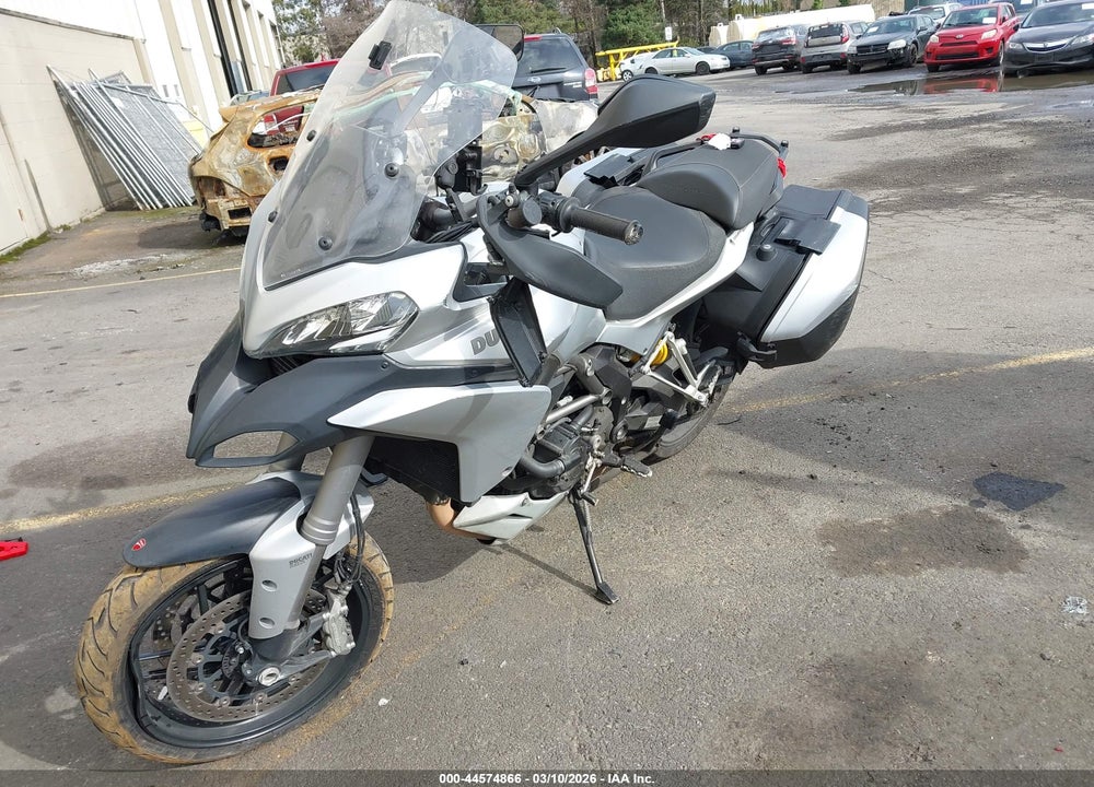 2014 DUCATI MULTISTRADA 1200/S VIN: ZDM12BSW8EB011016