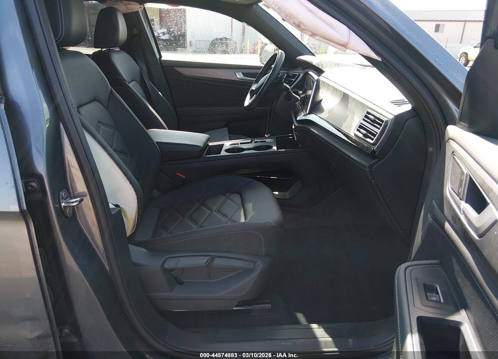 2025 VOLKSWAGEN ATLAS CROSS SPORT 2.0T SE VIN: 1V2DE2CAXSC226551