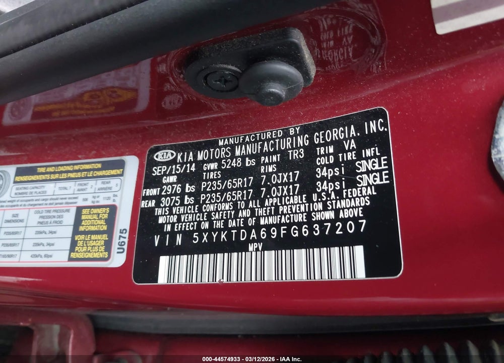 2015 KIA SORENTO LX VIN: 5XYKTDA69FG637207