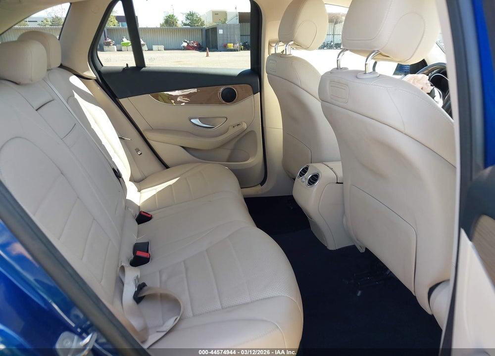 2018 MERCEDES-BENZ GLC 300 VIN: WDC0G4JB9JF359830