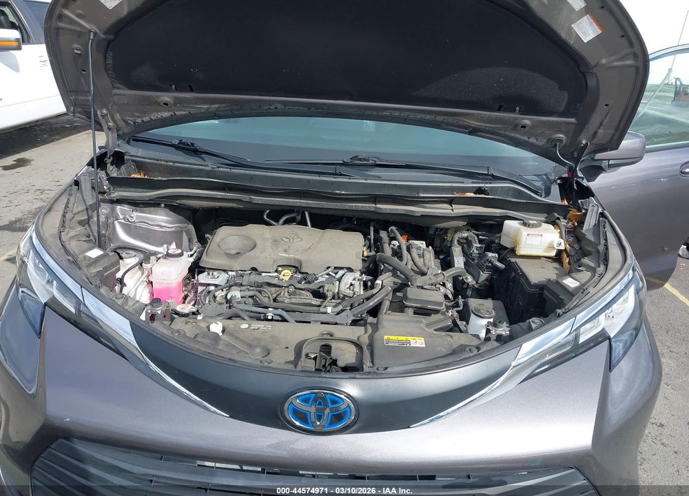 2021 TOYOTA SIENNA LE VIN: 5TDKRKEC4MS023376