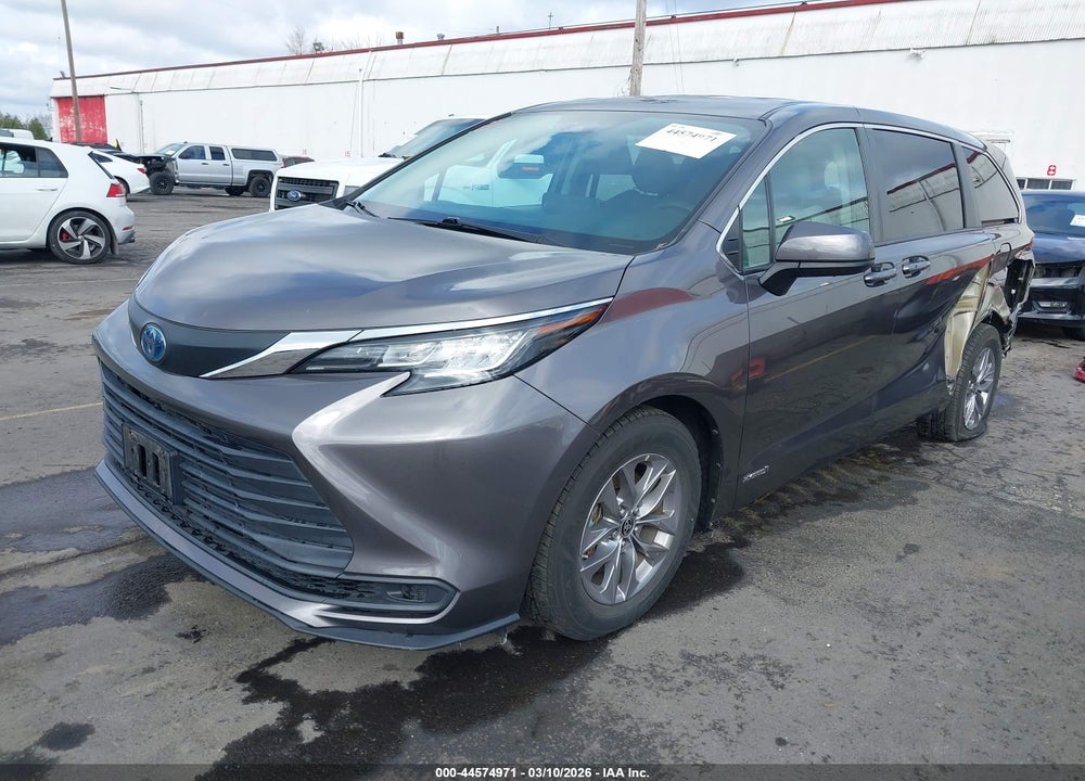 2021 TOYOTA SIENNA LE VIN: 5TDKRKEC4MS023376