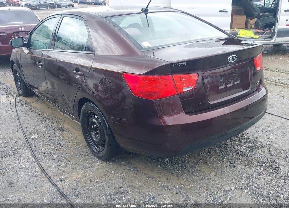 2011 KIA FORTE EX VIN: KNAFU4A26B5387887