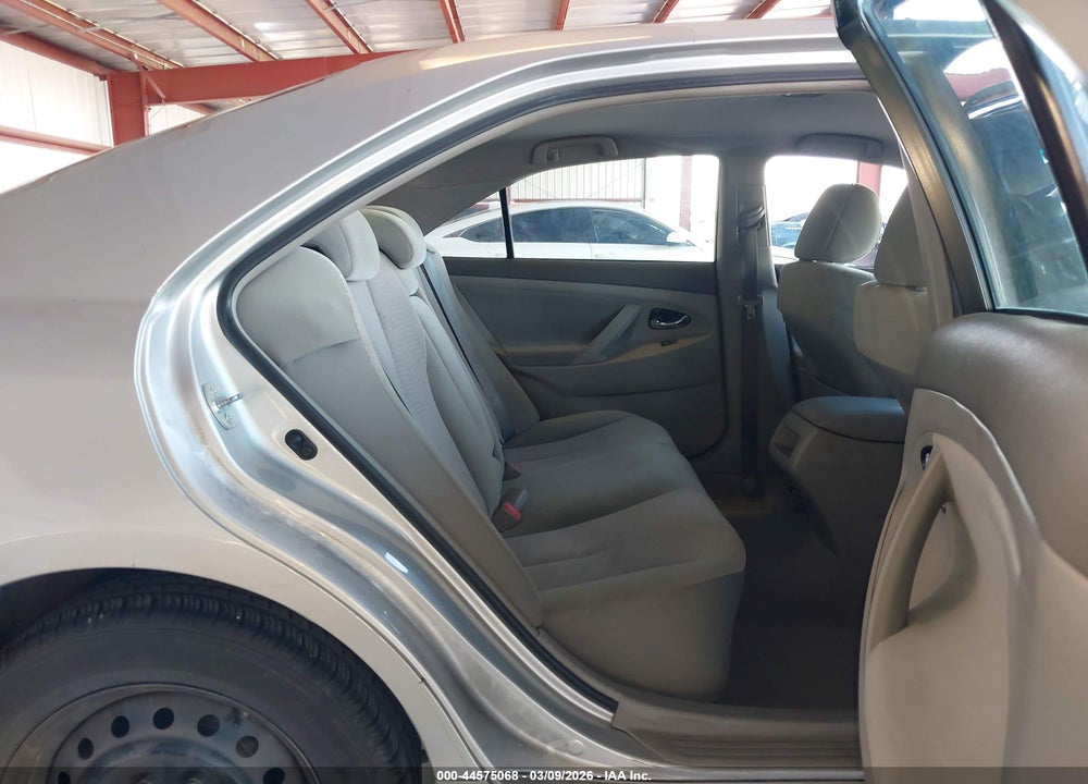 2011 TOYOTA CAMRY LE VIN: 4T1BF3EK0BU713023