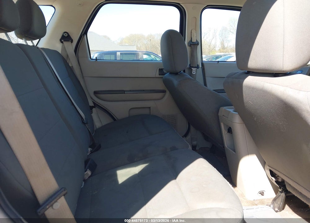 2010 FORD ESCAPE XLS VIN: 1FMCU0C79AKA41108