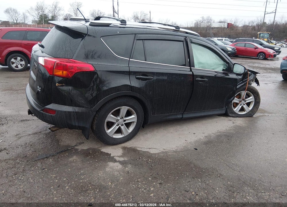 2013 TOYOTA RAV4 XLE VIN: 2T3RFREV8DW104798
