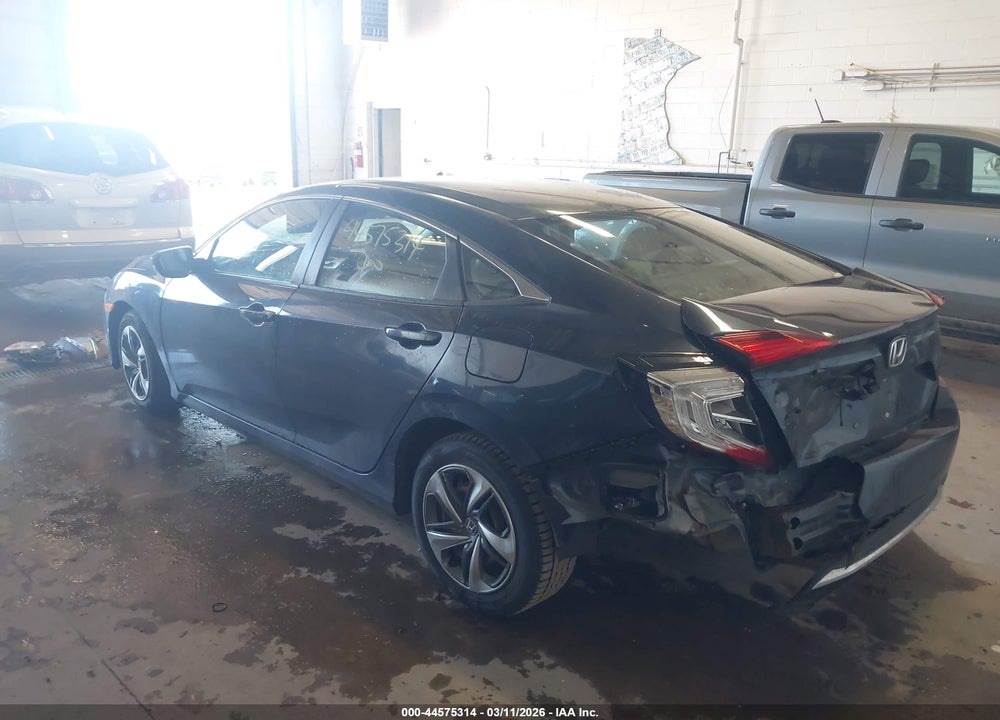 2019 HONDA CIVIC LX VIN: 2HGFC2F67KH600815