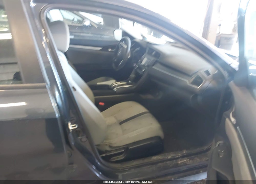 2019 HONDA CIVIC LX VIN: 2HGFC2F67KH600815