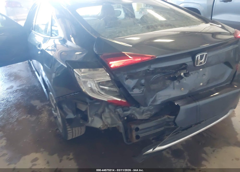 2019 HONDA CIVIC LX VIN: 2HGFC2F67KH600815
