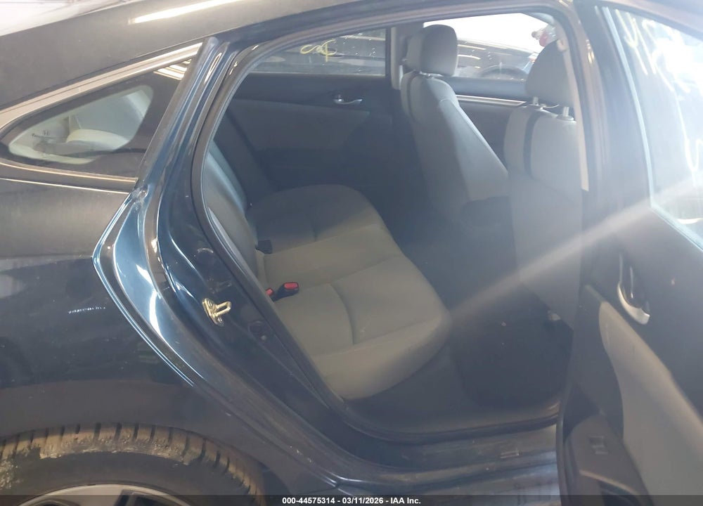 2019 HONDA CIVIC LX VIN: 2HGFC2F67KH600815