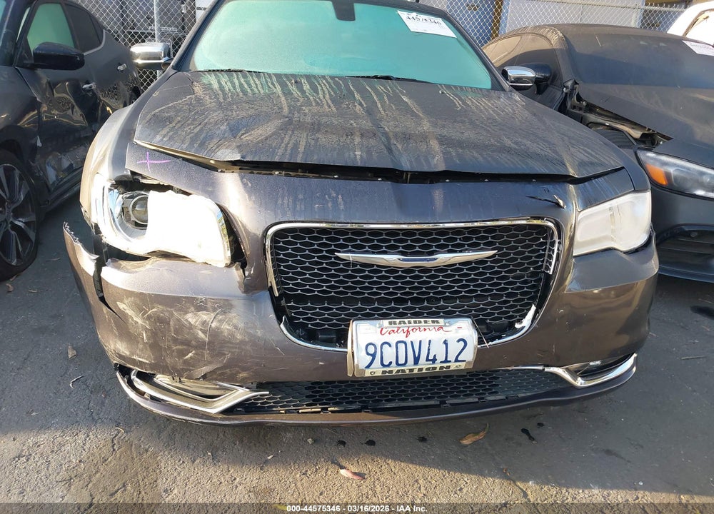 2016 CHRYSLER 300C VIN: 2C3CCAEG1GH335150