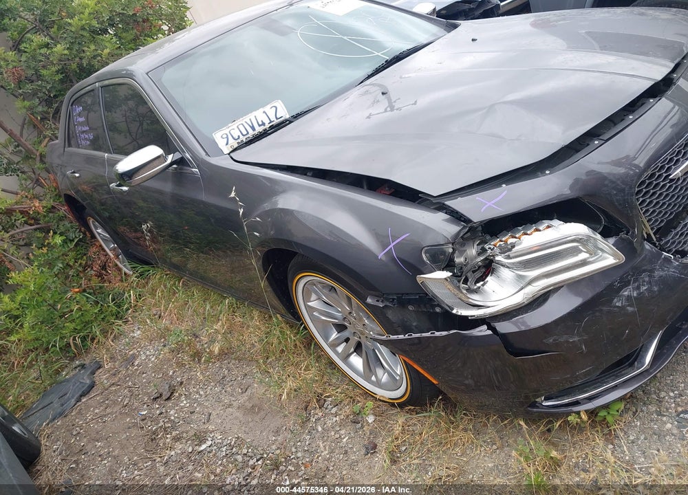 2016 CHRYSLER 300C VIN: 2C3CCAEG1GH335150