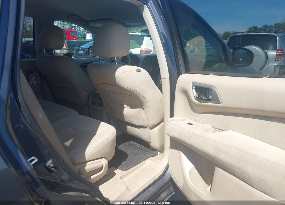 2013 NISSAN PATHFINDER VIN: 5N1AR2MN3DC628677