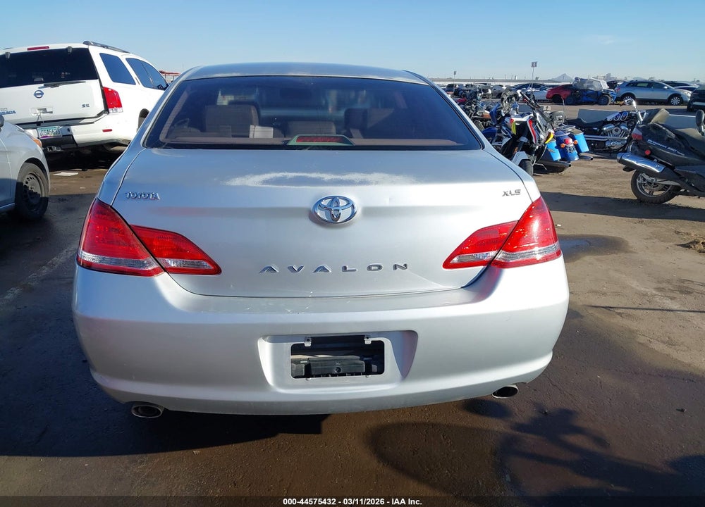2005 TOYOTA AVALON XLS VIN: 4T1BK36B25U035146