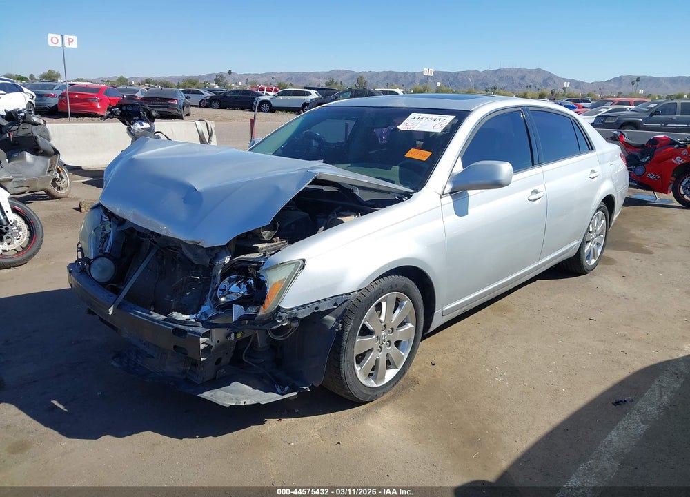 2005 TOYOTA AVALON XLS VIN: 4T1BK36B25U035146