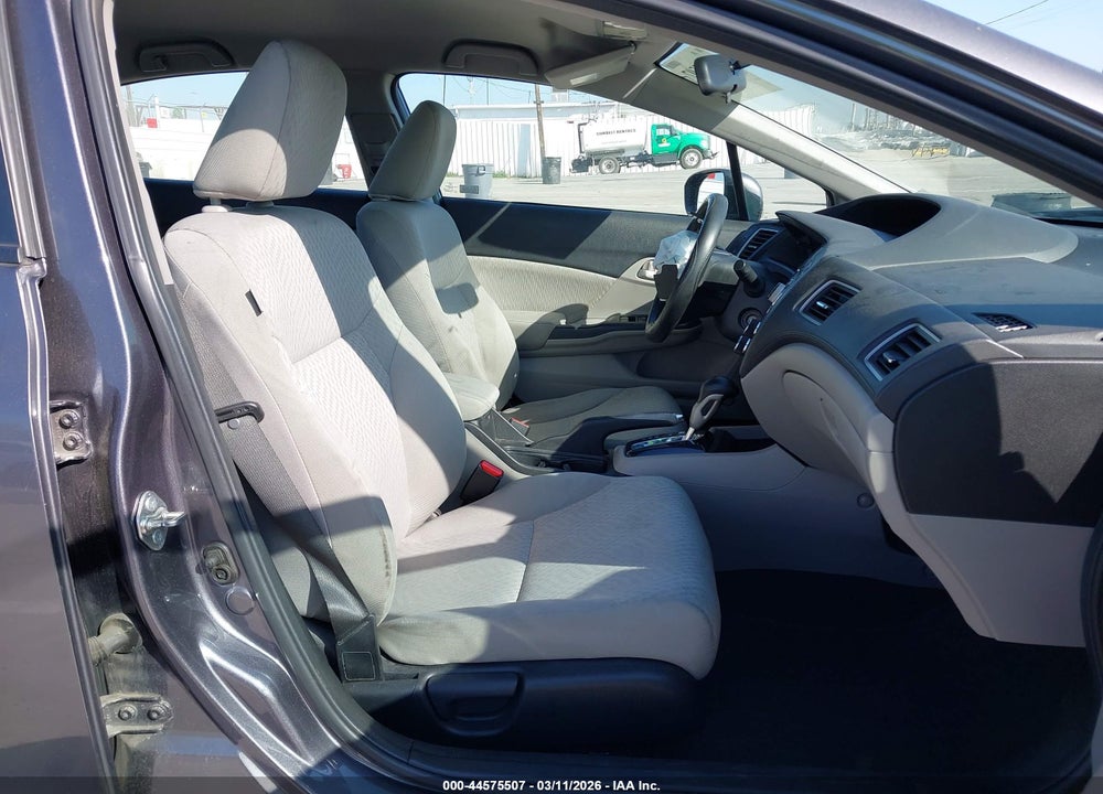 2014 HONDA CIVIC LX VIN: 19XFB2F50EE224449