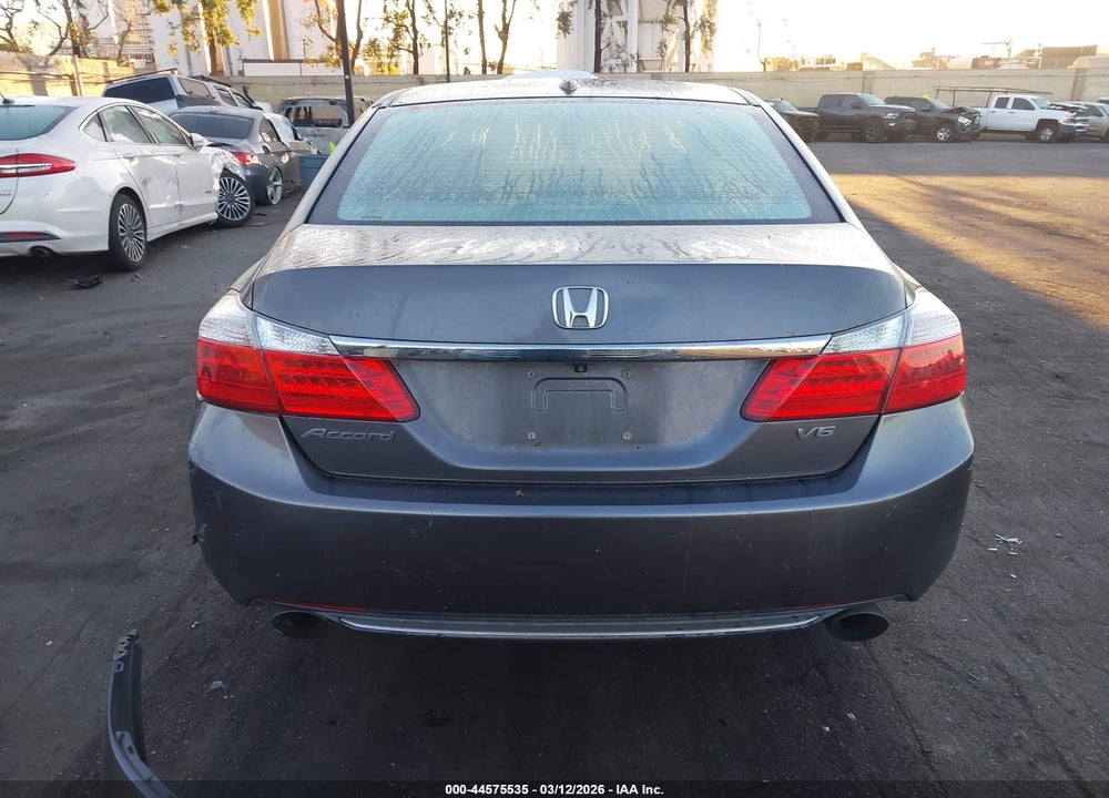 2015 HONDA ACCORD EX-L V-6 VIN: 1HGCR3F84FA016353