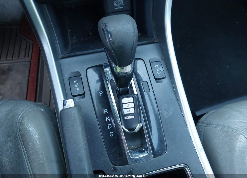 2015 HONDA ACCORD EX-L V-6 VIN: 1HGCR3F84FA016353