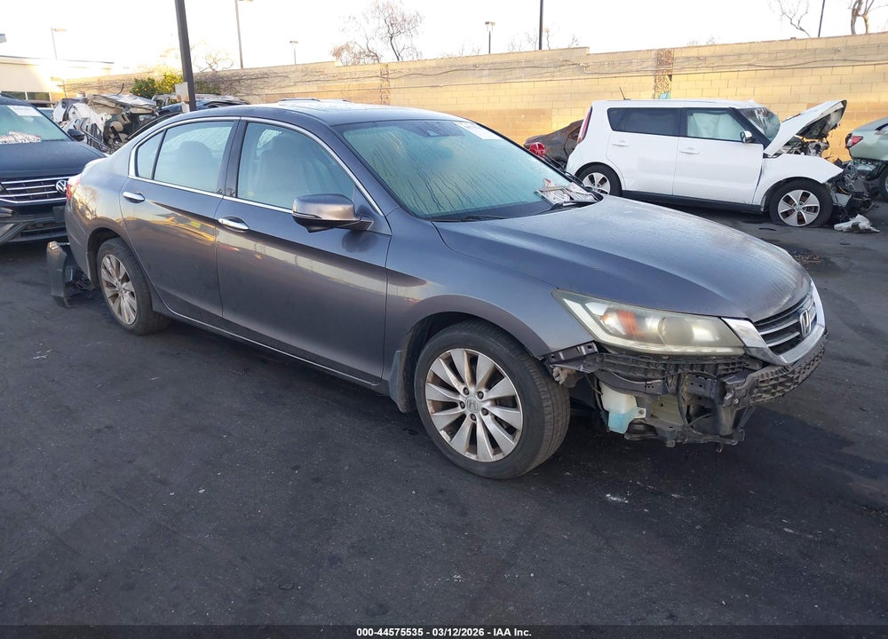 2015 HONDA ACCORD EX-L V-6 VIN: 1HGCR3F84FA016353