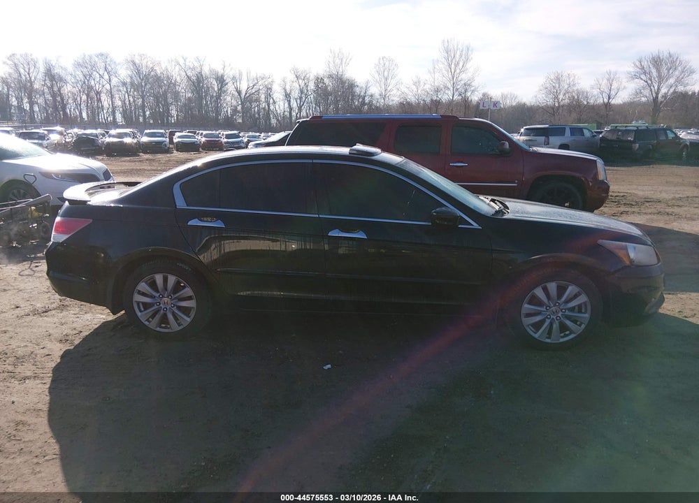 2011 HONDA ACCORD 3.5 EX-L VIN: 1HGCP3F88BA006358