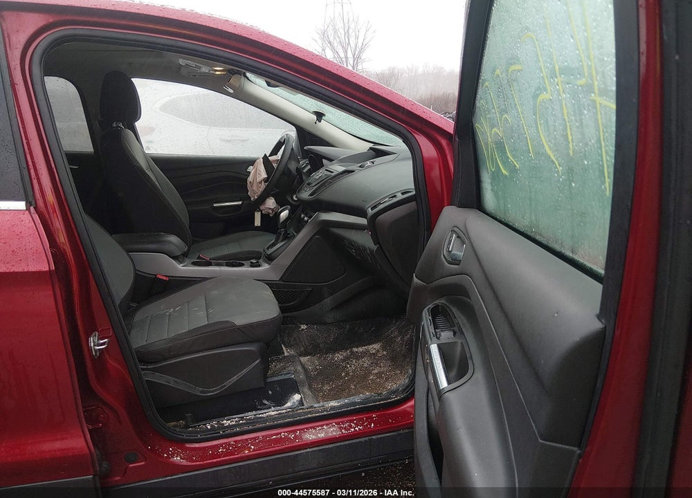 2015 FORD ESCAPE SE VIN: 1FMCU0G98FUA39731