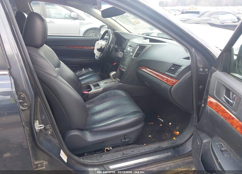 2011 SUBARU OUTBACK 2.5I LIMITED VIN: 4S4BRBKC1B3315940