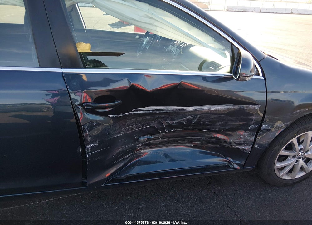 2010 VOLKSWAGEN JETTA SE VIN: 3VWRZ7AJ7AM060365