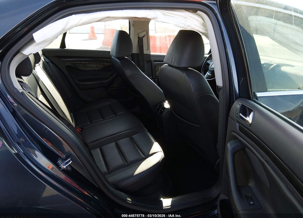 2010 VOLKSWAGEN JETTA SE VIN: 3VWRZ7AJ7AM060365