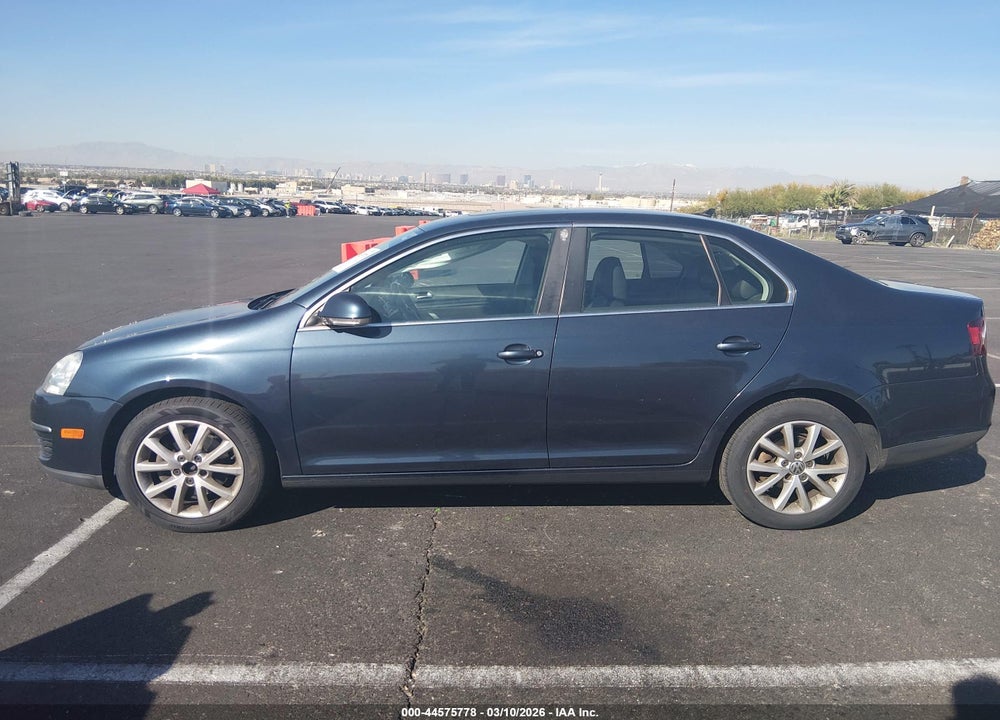 2010 VOLKSWAGEN JETTA SE VIN: 3VWRZ7AJ7AM060365