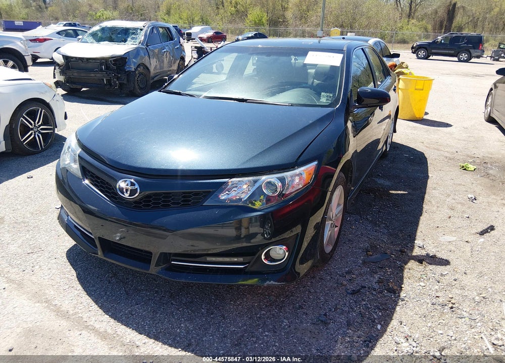 2014 TOYOTA CAMRY SE VIN: 4T1BF1FK9EU808865
