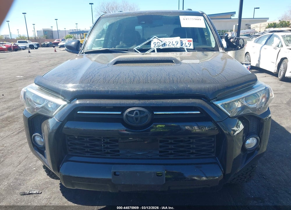 2020 TOYOTA 4RUNNER TRD OFF ROAD PREMIUM VIN: JTEBU5JR9L5740589