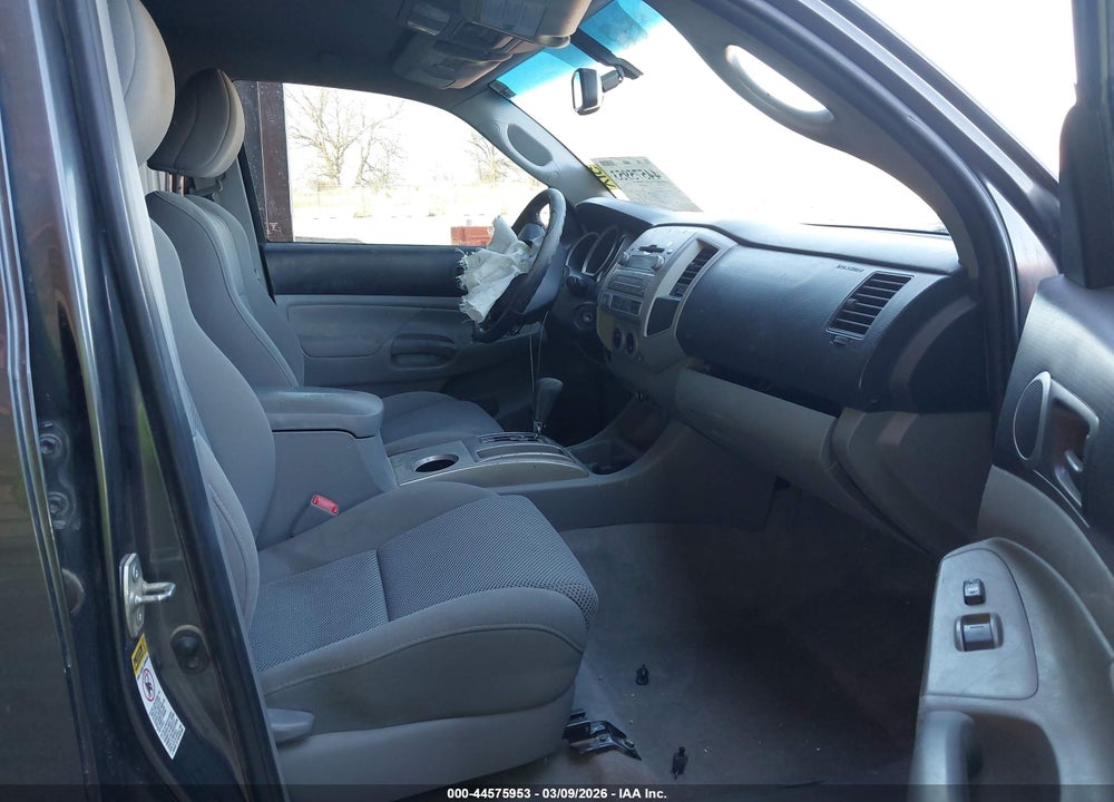 2011 TOYOTA TACOMA BASE V6 VIN: 3TMLU4EN2BM080866