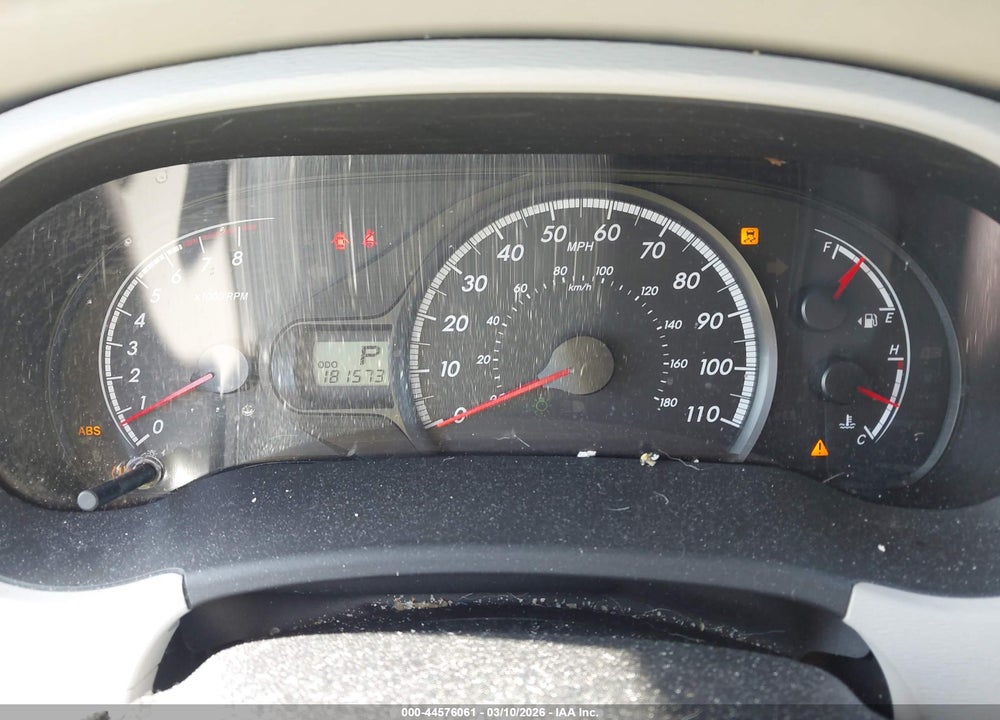 2011 TOYOTA SIENNA LE V6 VIN: 5TDKK3DC9BS045804